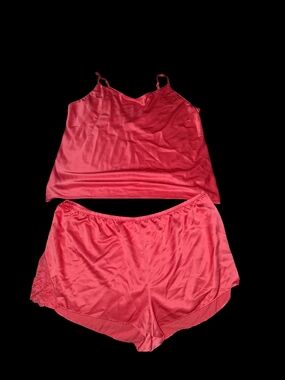 Clothes: Womens Red Satin 2pc Sleepwear Set (L & XL) NWOT